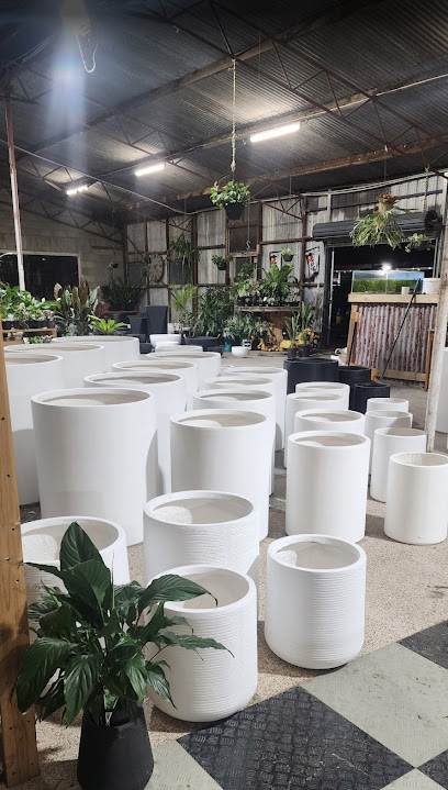Bush House Pots, Plants & Garden Decor